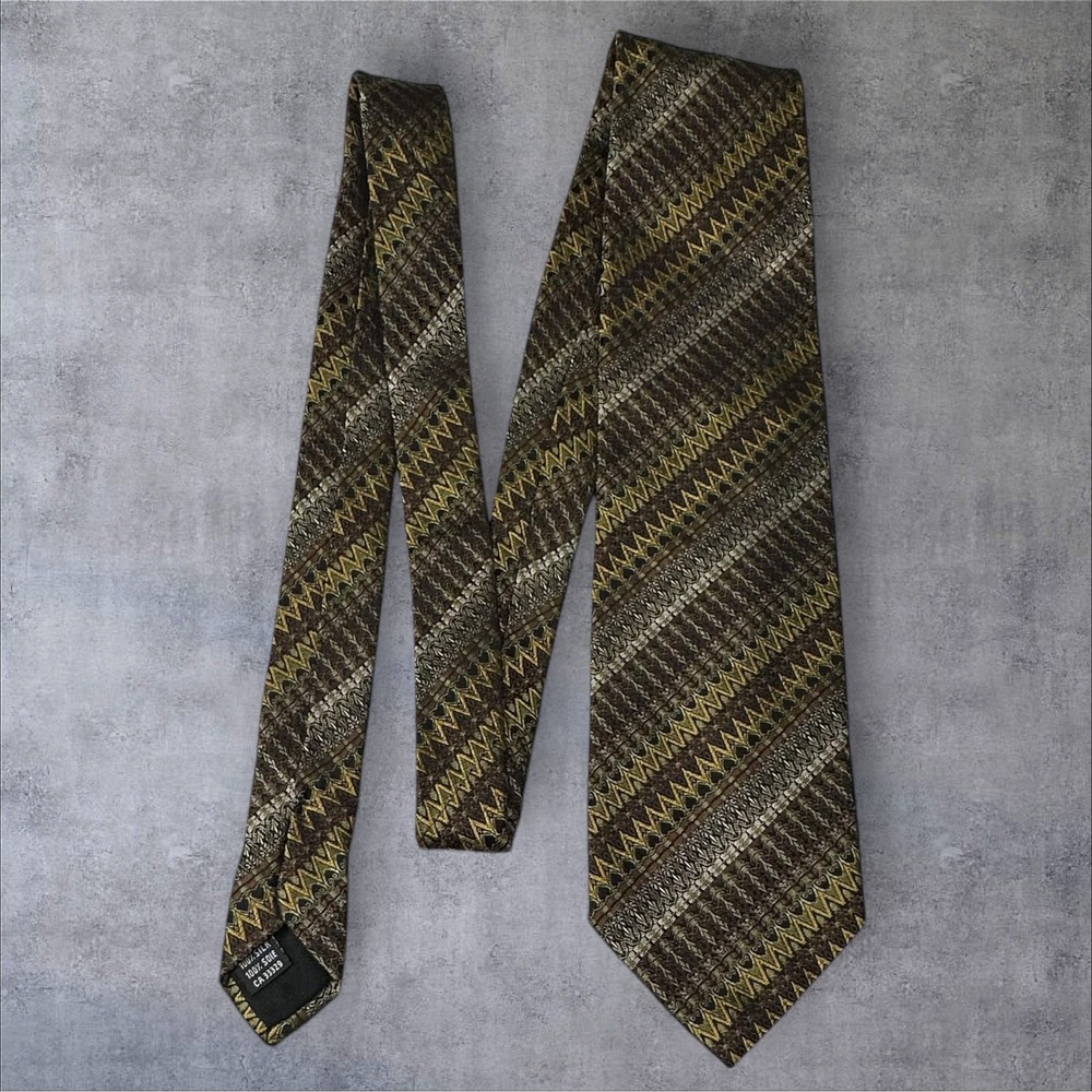 KOLTE Italy Handmade 100% Silk Tie Zig‎ Zag Geometric Pattern Men's 3.75" Wide